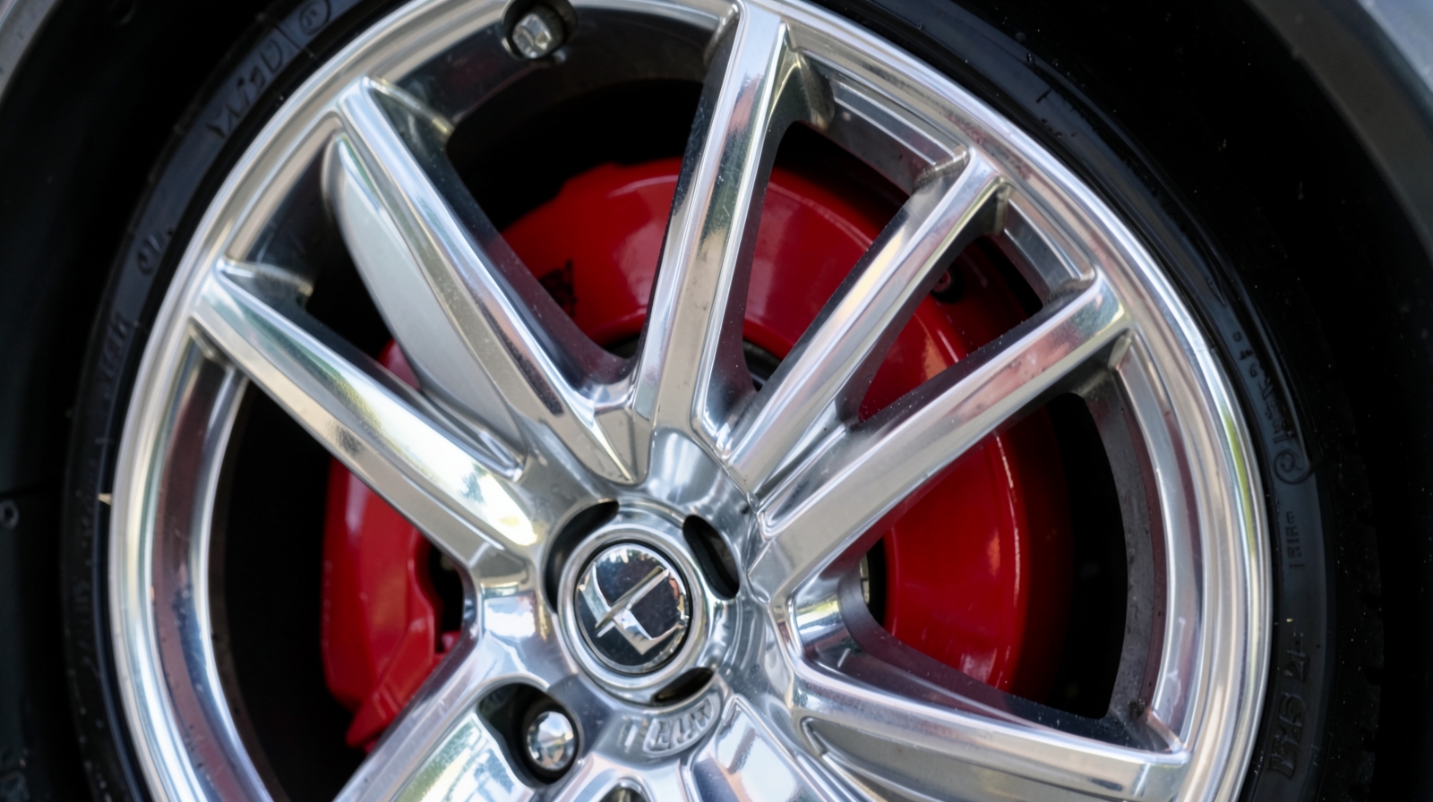 Wheel & Brake Caliper Ceramic Coating in Apollo Beach, FL