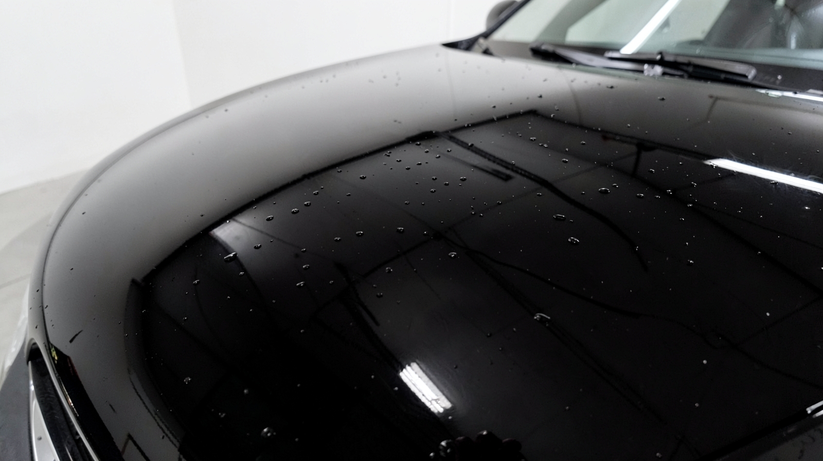 Ceramic Coating finish on a vehicle in Honolulu