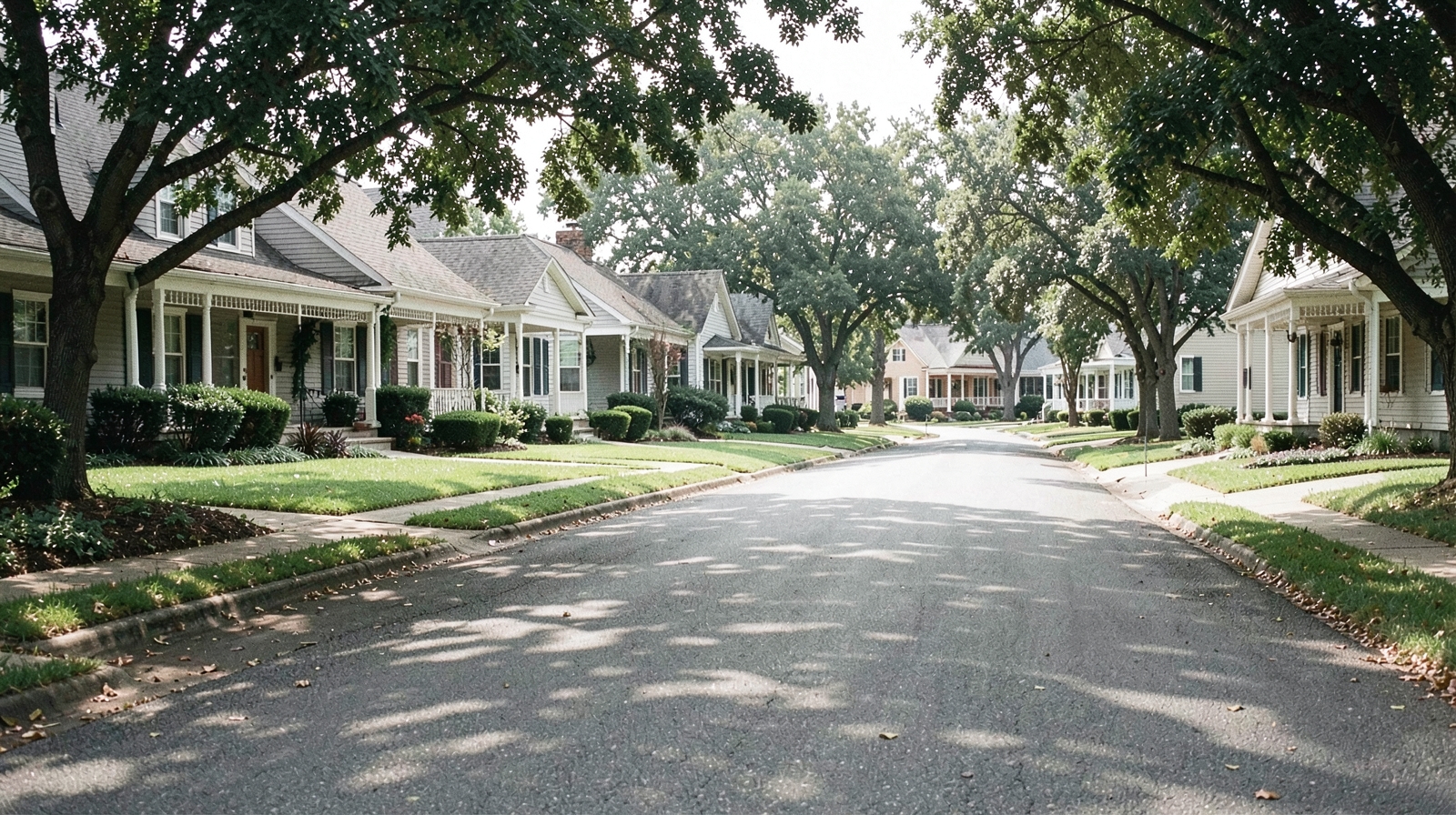 Gutter Cleaning in Suwanee, GA