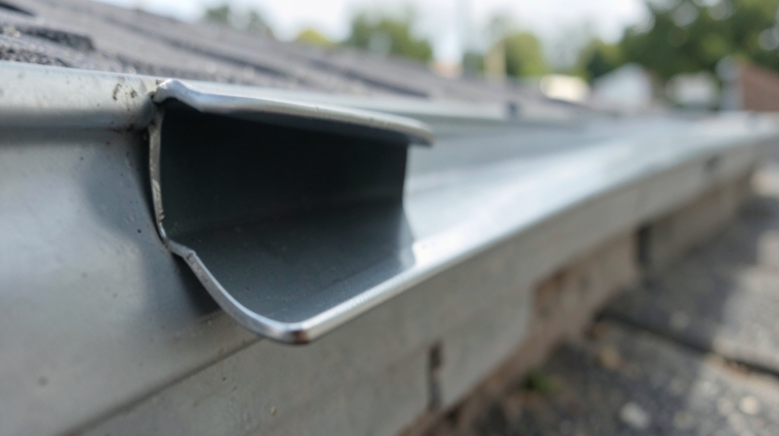 Gutter Cleaning in Martinsburg, WV in Martinsburg