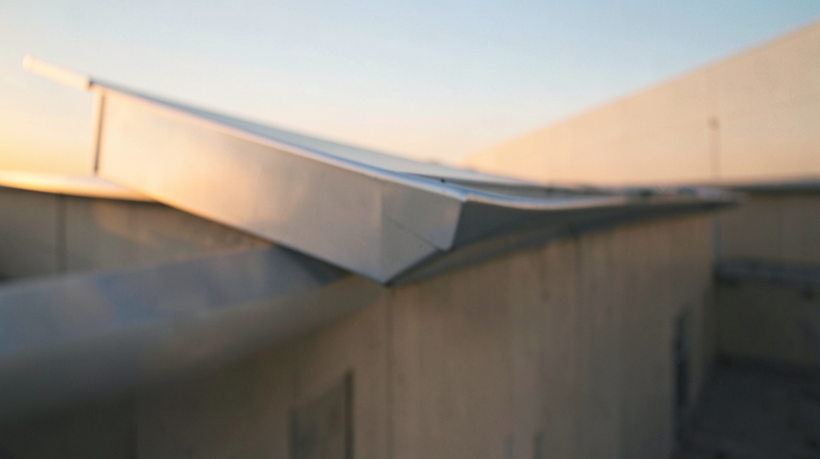 Commercial Gutter Cleaning in Rochester Hills, MI in Rochester Hills